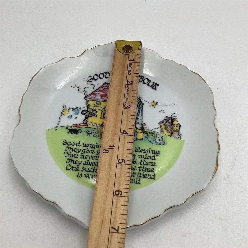 Vintage 1985 Good Neighbour Collector Plate Multicolor Scalloped Gold 7in